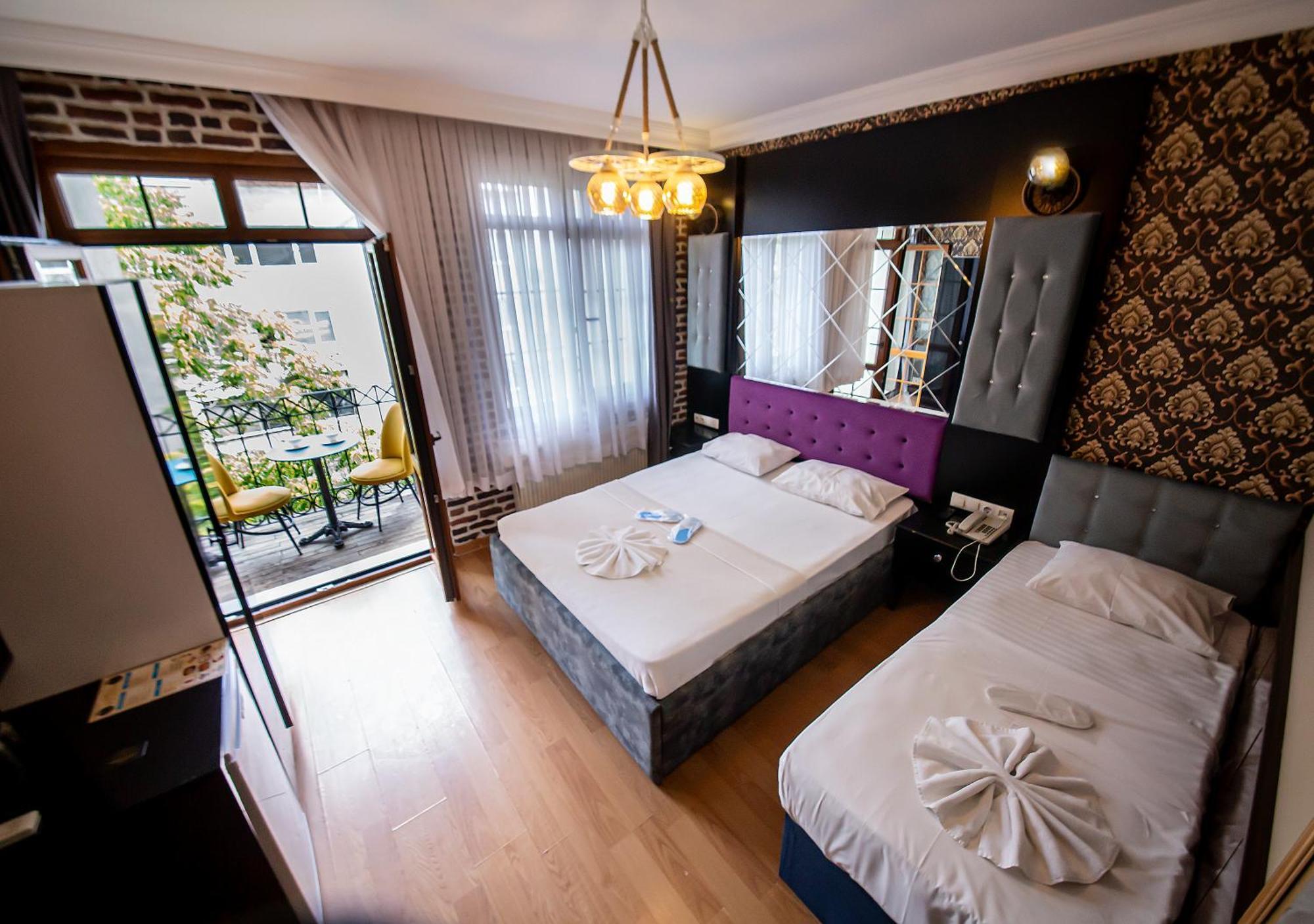 Royal Garden Suite And Hotel Istanbul Exterior photo