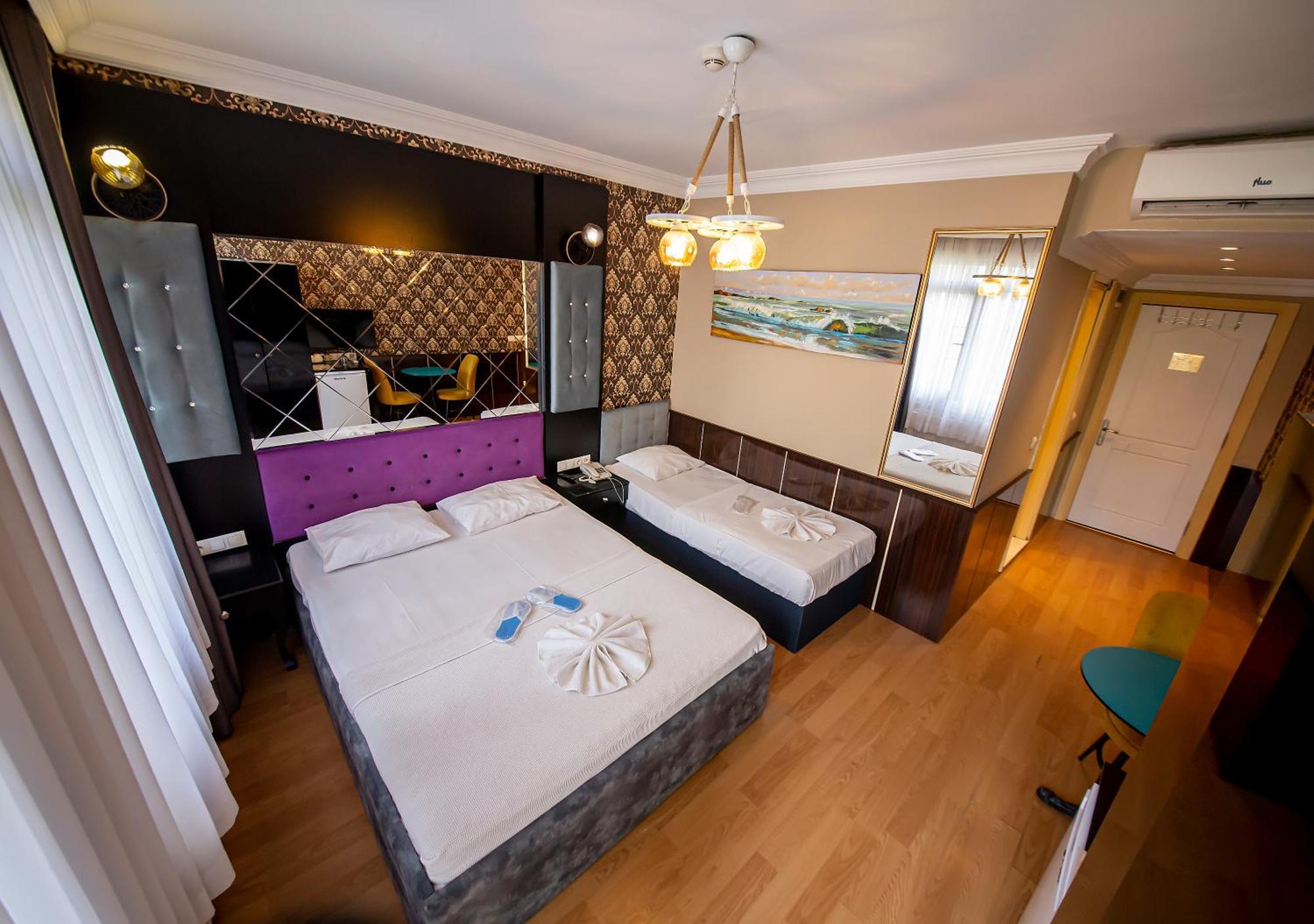 Royal Garden Suite And Hotel Istanbul Exterior photo